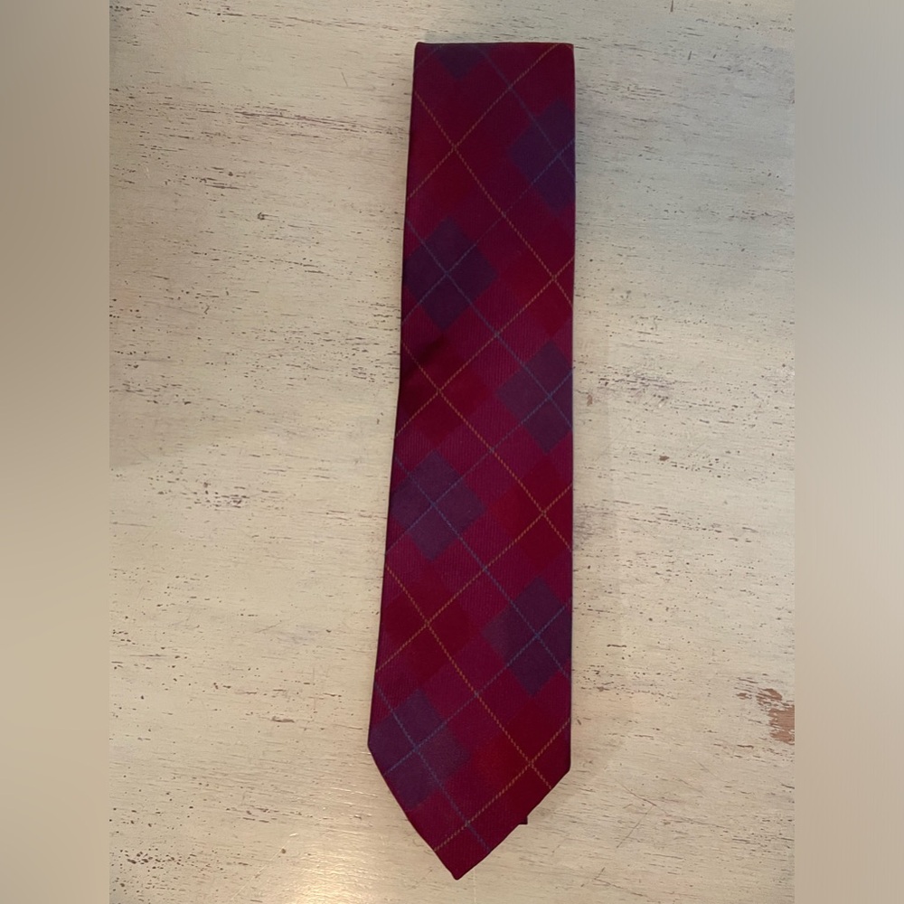 Paul Stuart Made in USA Plaid Woven Silk Tie in Burgundy (Multi) $195